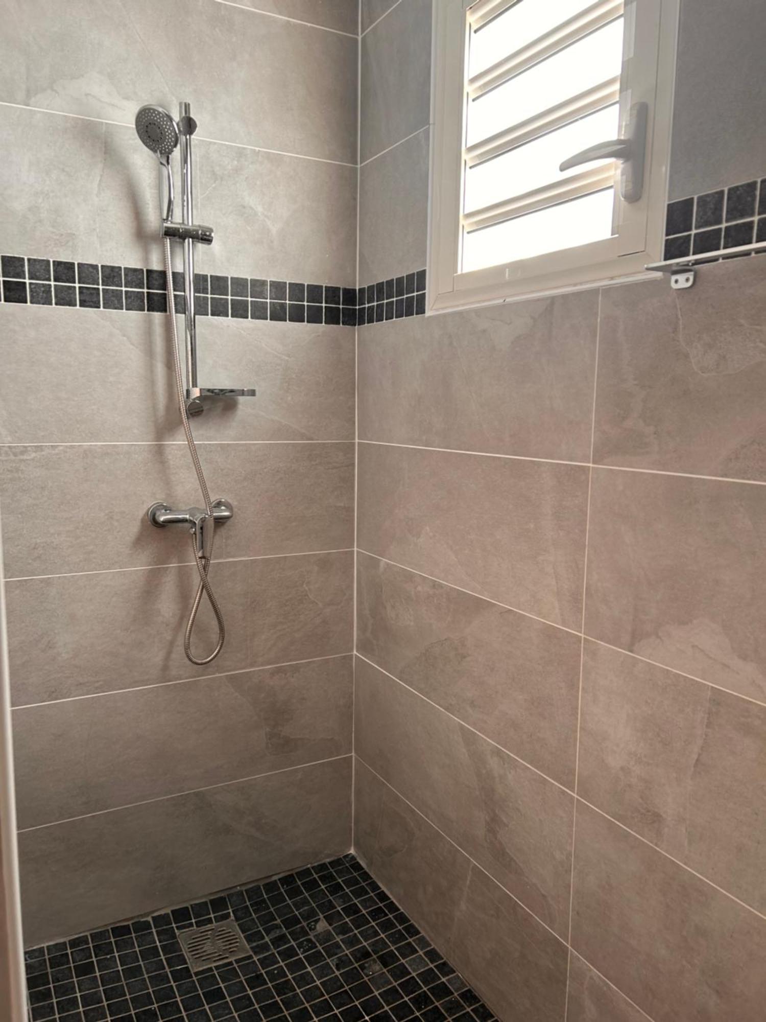 Logement Palmier Sainte-Rose Buitenkant foto